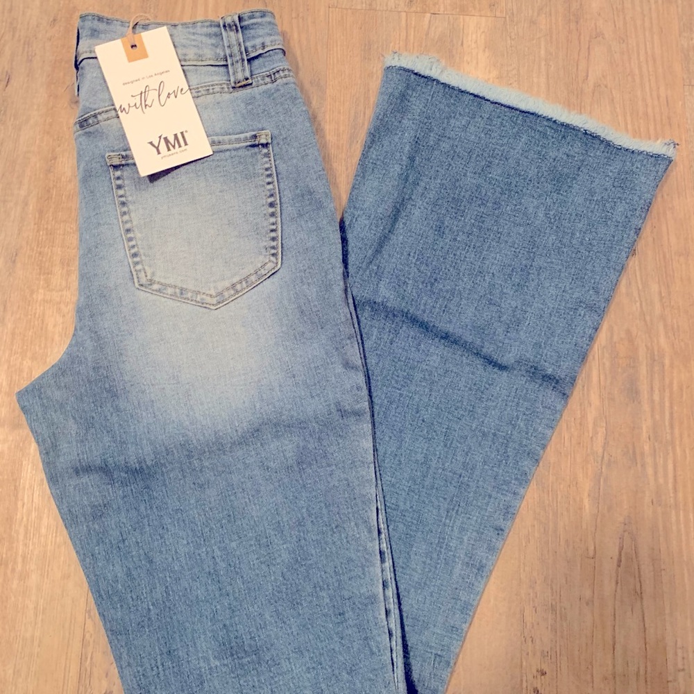 YMI flare leg jeans. Size 27/5